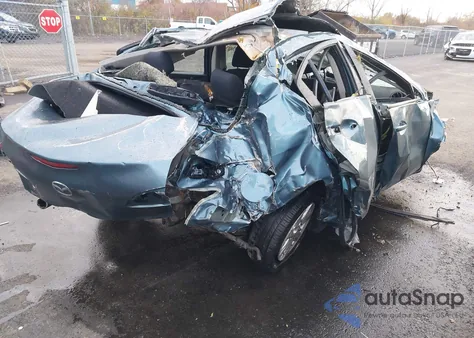 2011 Mazda Mazda3 I Touring z USA, uszkodzony, nr VIN JM1BL1VF5B1434835